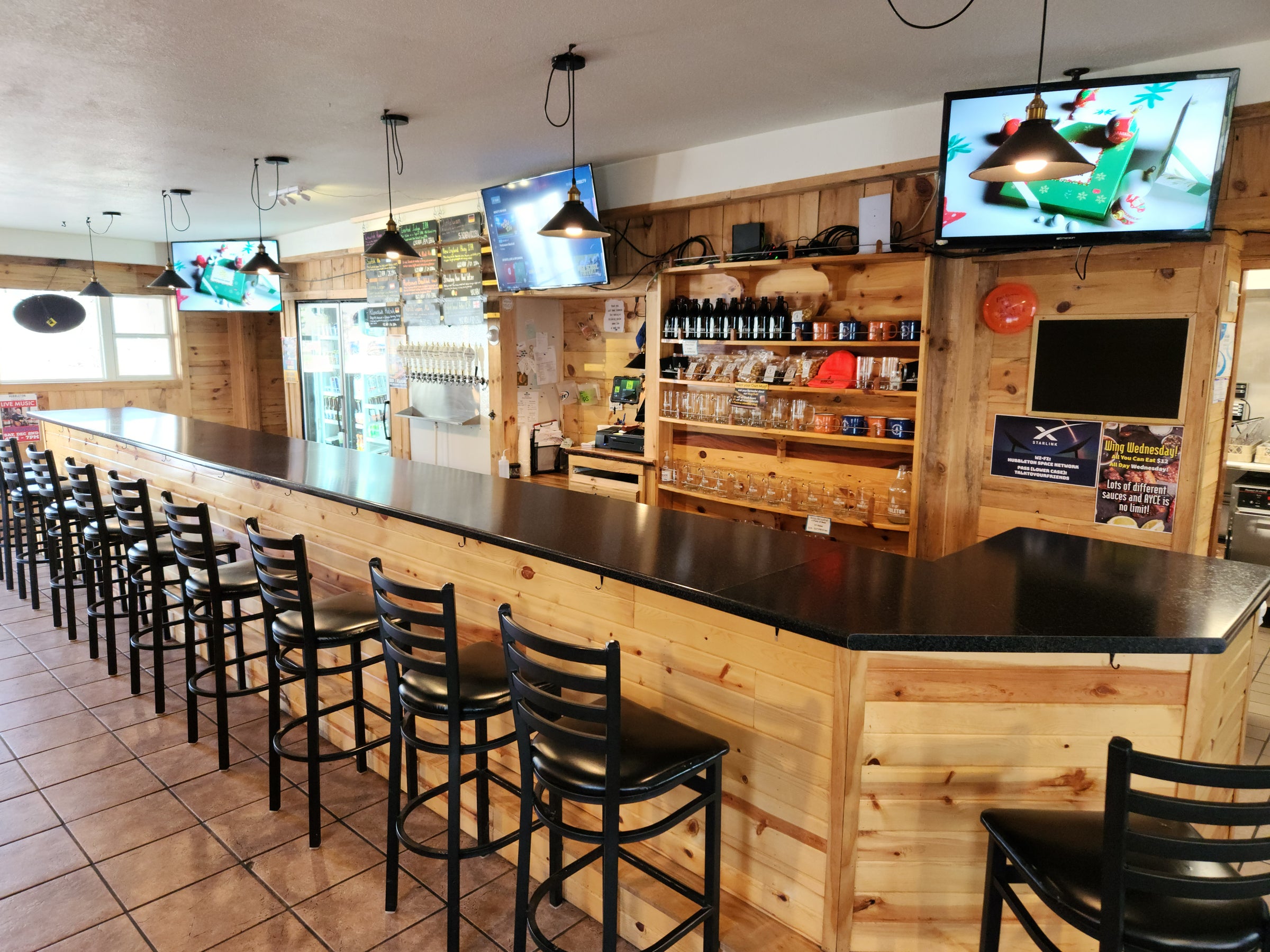 Hubbletons' Speakeasy Pub And Grill